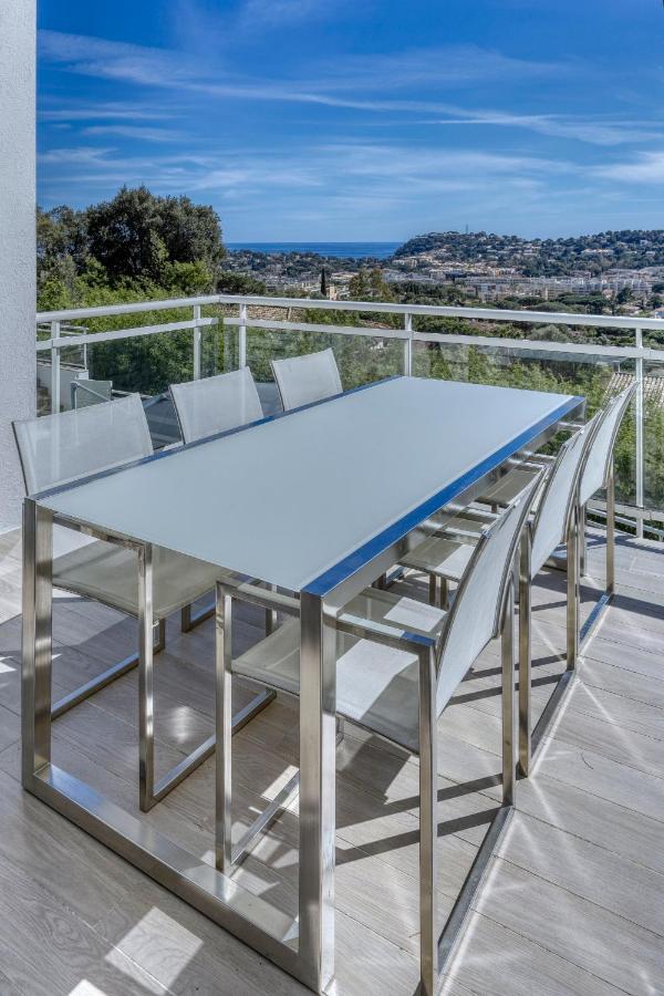 Beautiful Contemporary Villa With Sea View, Heated Swimming Pool, Near Saint Tropez Cavalaire-sur-Mer Exteriör bild